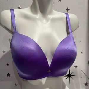 Victoria's Secret Padded No Wire Bra